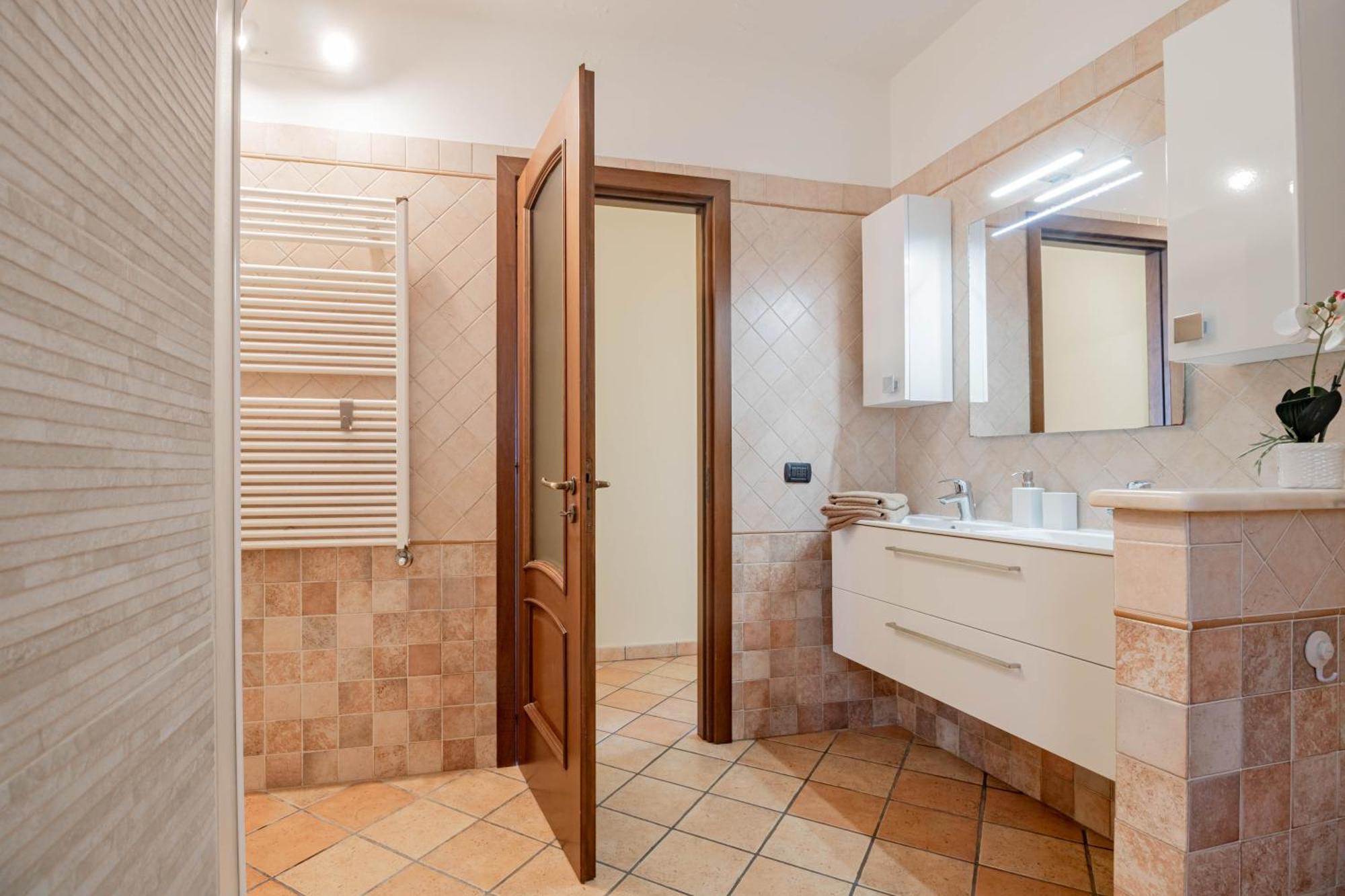 H11 Oasi Serena Parcheggio-giardino Apartment *